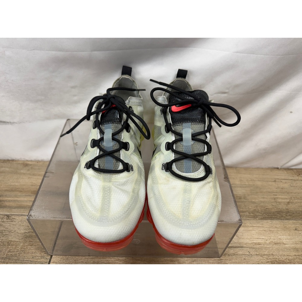 Nike Air VaporMax 2019 Mens Running Shoes White Black Crimson AR6631-007 Size 8 - Picture 3 of 10